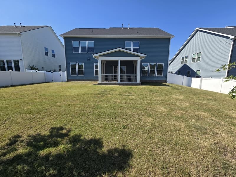Knightdale House: 421 Hawkeye Drive