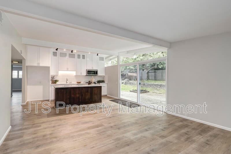 Citrus Heights House: 7676 Eastgate Avenue