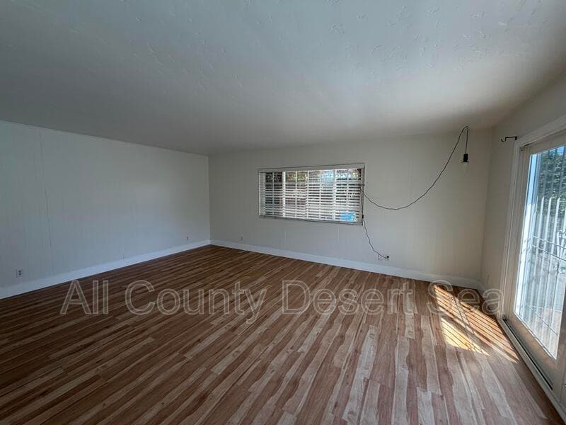 Huntington Beach House: 17542 Wrightwood Ln