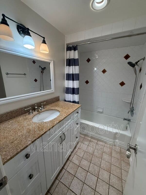Huntington Beach House: 16402 Birdie Ln