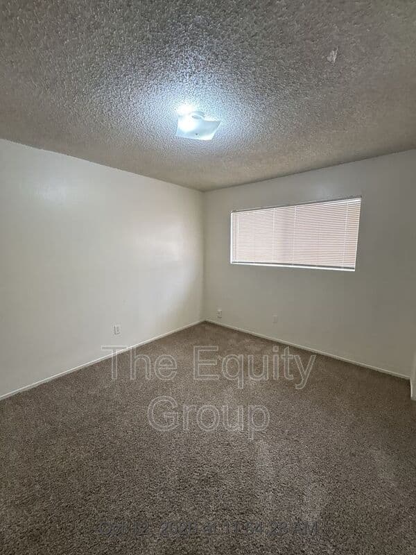 Visalia Condo: 615 S Demaree St