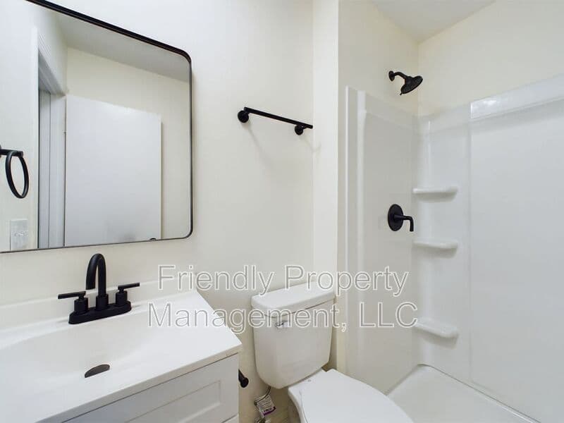 Winston Salem House: 4136 Kingsland Circle
