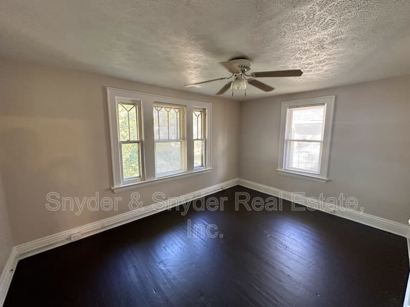 Akron Condo: 464 Crestwood Avenue - A