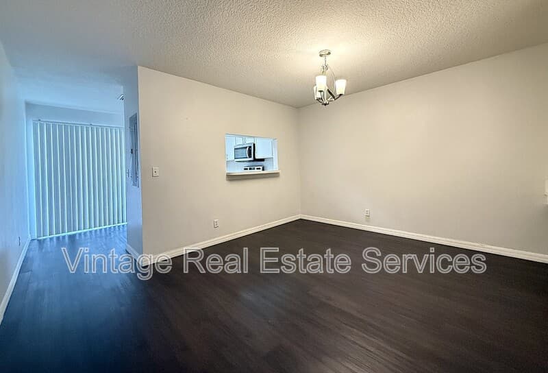 Valrico House: 254 Castlekeeper Pl
