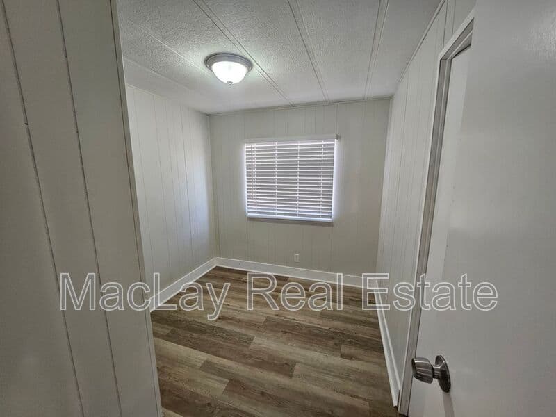 Casa Grande House: 1113 W. Corinthian Circle