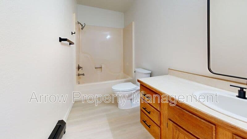 Bismarck House: 2141 Xavier-316