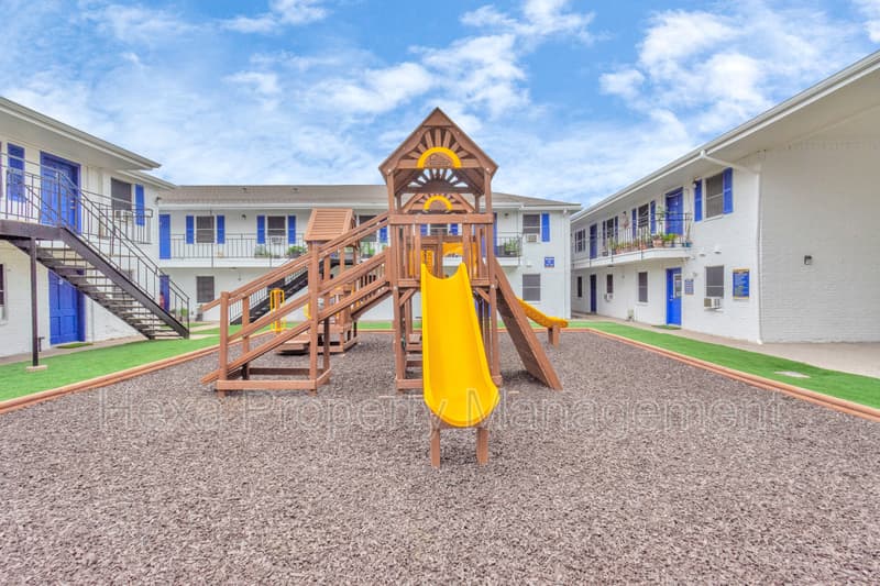 Houston Condo: 11211 S Post Oak Rd.