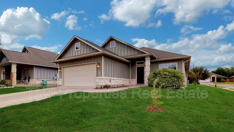 Bryan House: 1591 Wimberly Place
