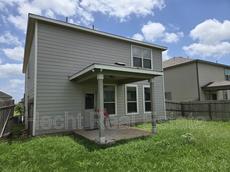 Seguin House: 2440 Ayers Drive