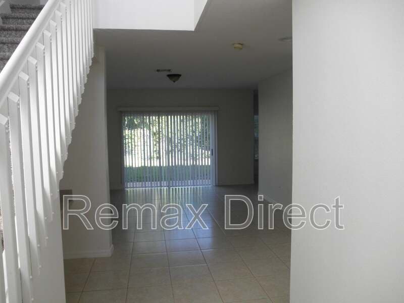 PALM SPRINGS Townhome: 221 Talia Circle