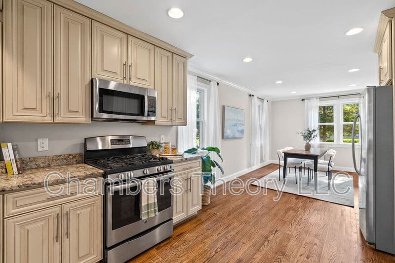 Falls Church House: 3318 Holloman Rd.