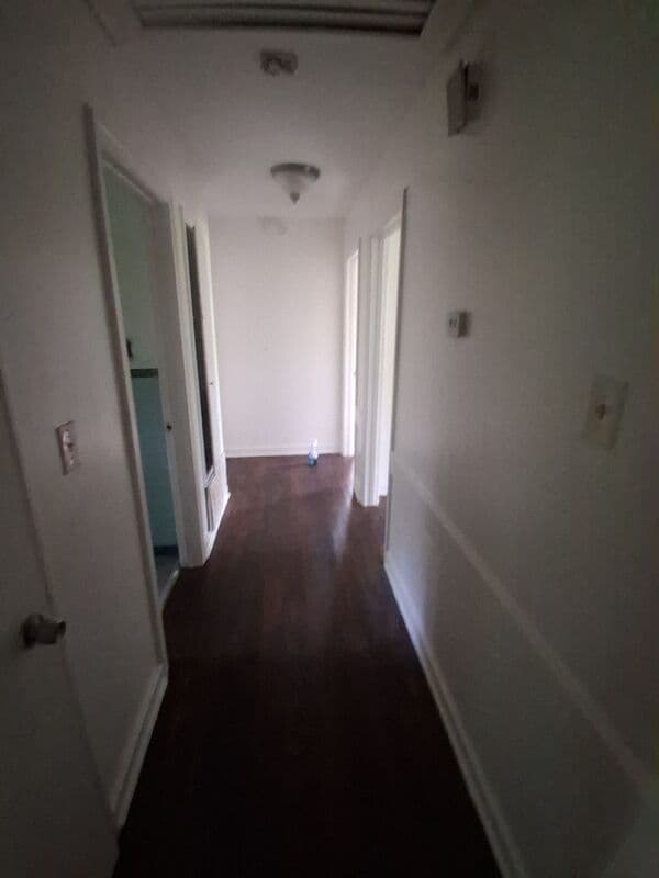 Jackson House: 350 Dona Avenue