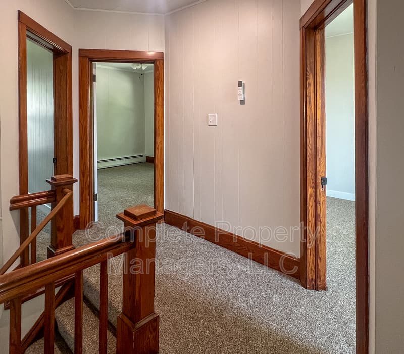 Albert Lea House: 711 Clausen Avenue