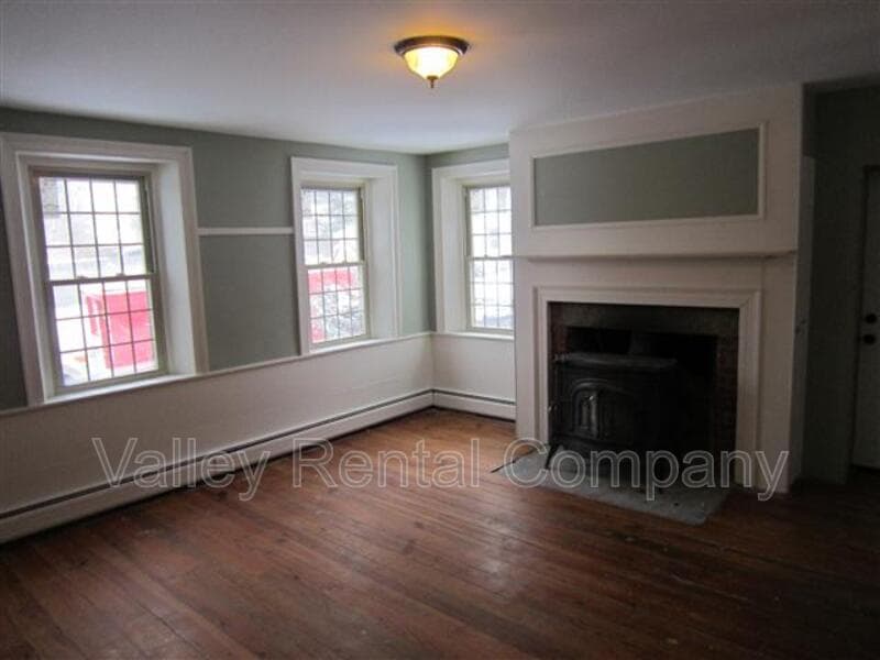 Hadley Condo: 117 Mt. Warner Road - 1