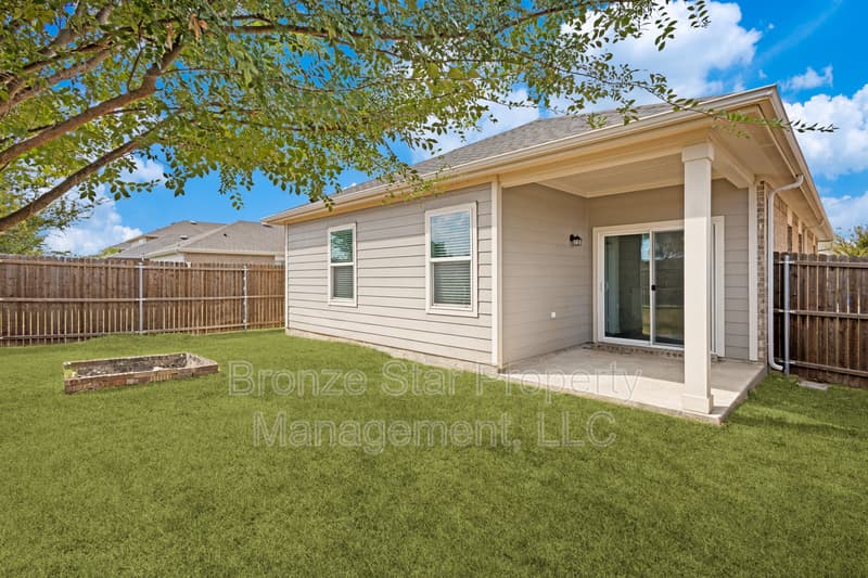 Princeton House: 421 Covington Cove