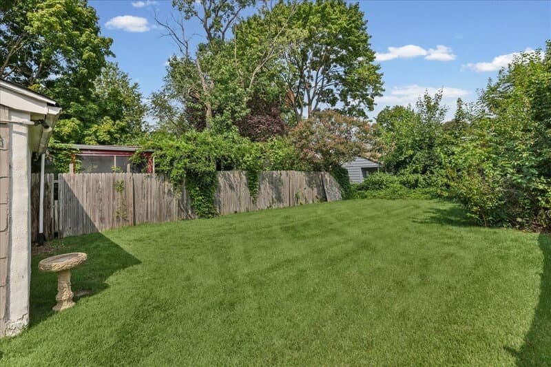 Woodbury Condo: 122 South Davis Street - A