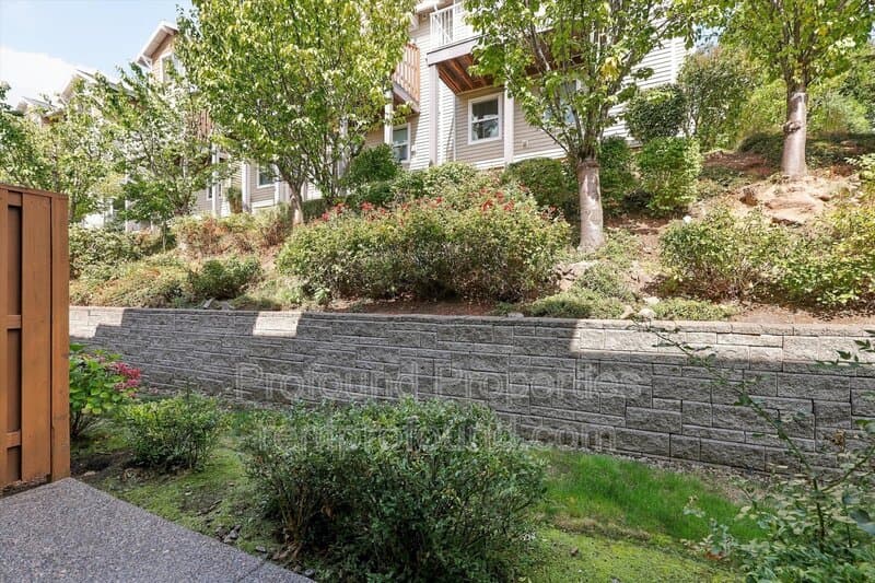 Beaverton Condo: 8630 SW 147th Terrace - 103