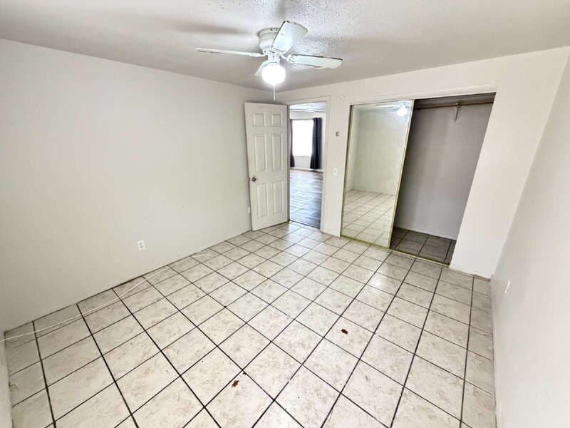 Casa Grande Apartment: 523 West 12th Street