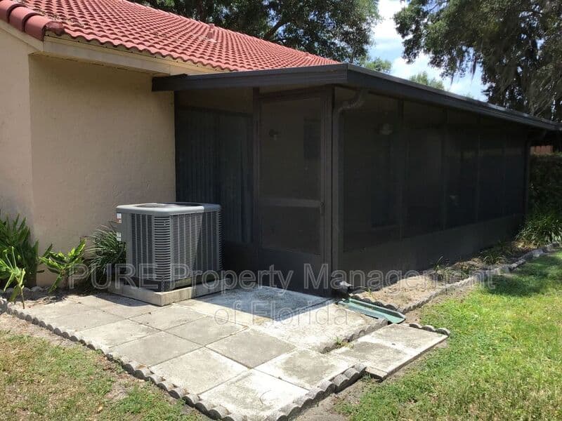 Ocala House: 1902 SW 35 Avenue