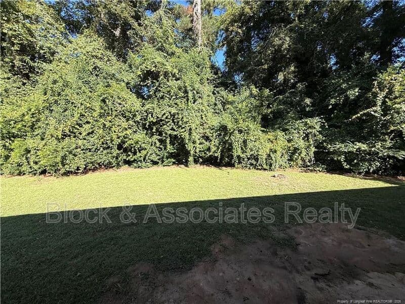 Fayetteville Condo: 828 Ridge Road
