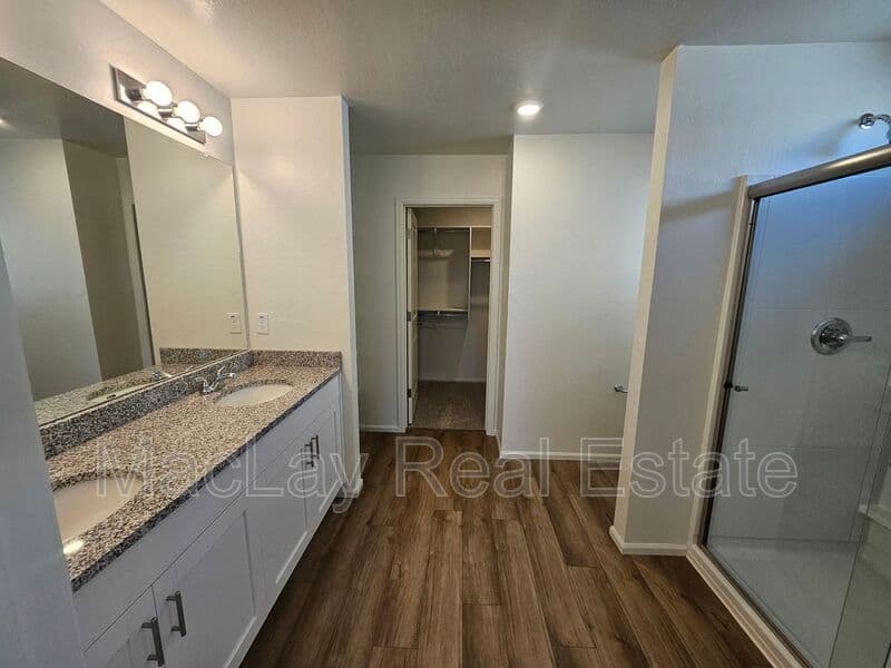 Coolidge House: 1390 W Aztec Dr