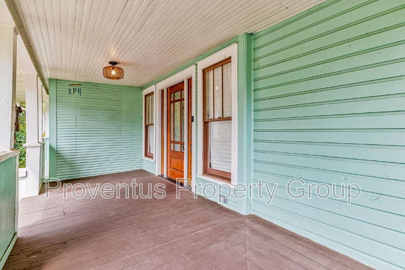 Pensacola House: 904 North 16th Avenue