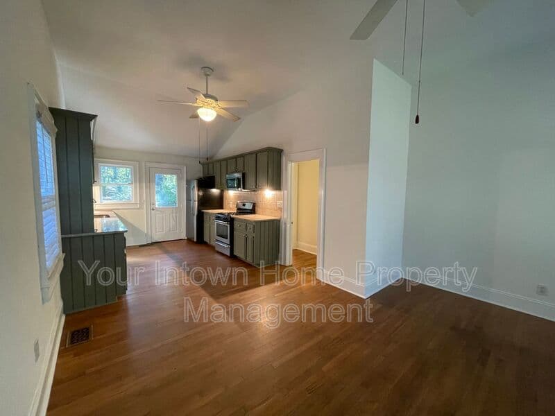 Atlanta House: 82 Rogers Street SE