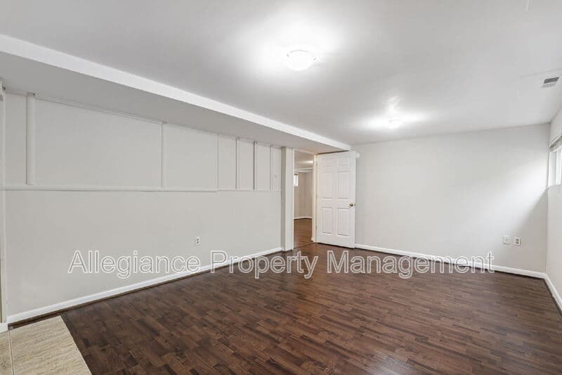 Arlington House: 2311 N Dinwiddie St