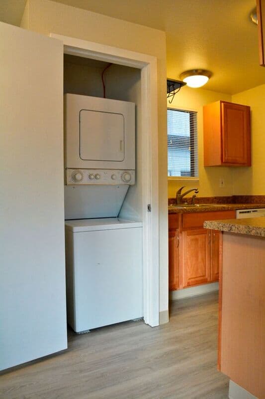 PORTLAND Condo: 525 NW 18TH AVE