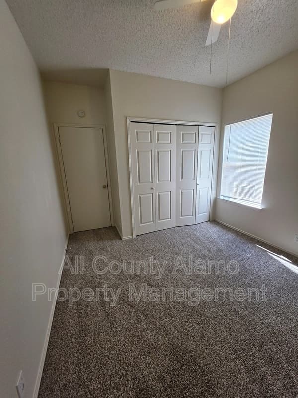 San Antonio Condo: 3439 Ridge Smoke