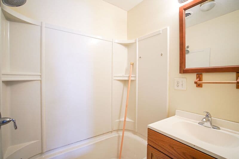 Ludlow Condo: 34 Joy St