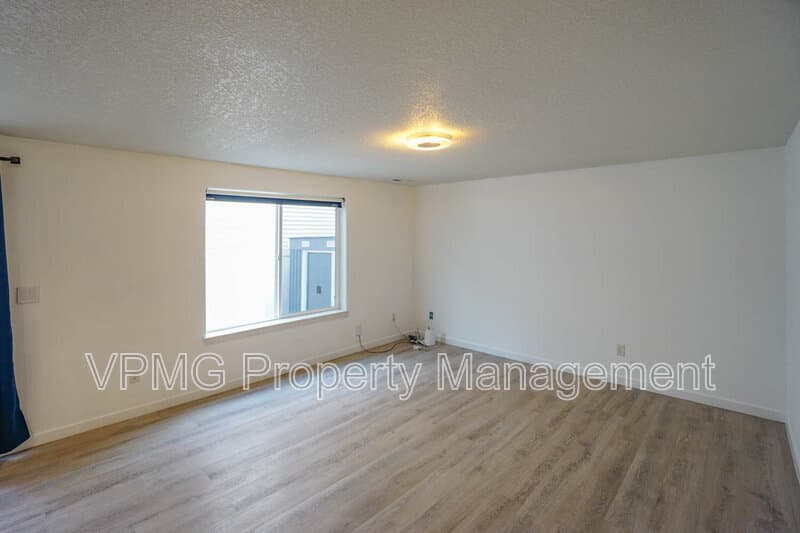 Vancouver Townhome: 7808 NE 60th St