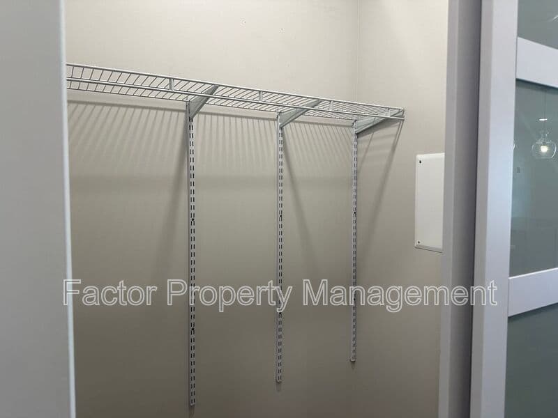 North Mankato Condo: 235 Belgrade Ave