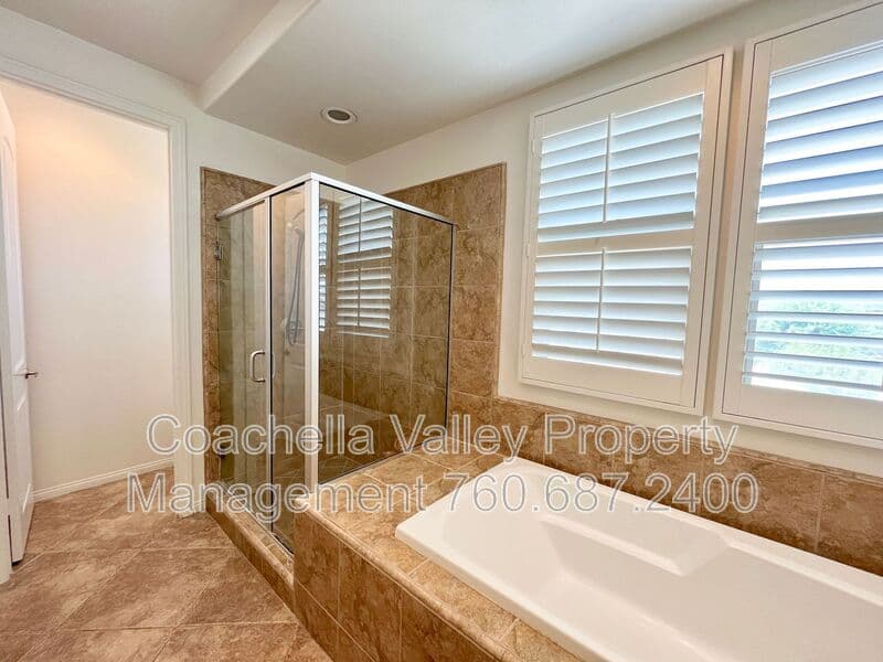 Cathedral City House: 511 Via Assisi