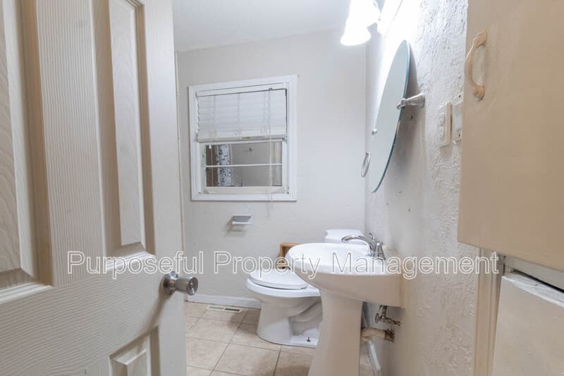 Oklahoma City House: 3500 Northwest 14th Street