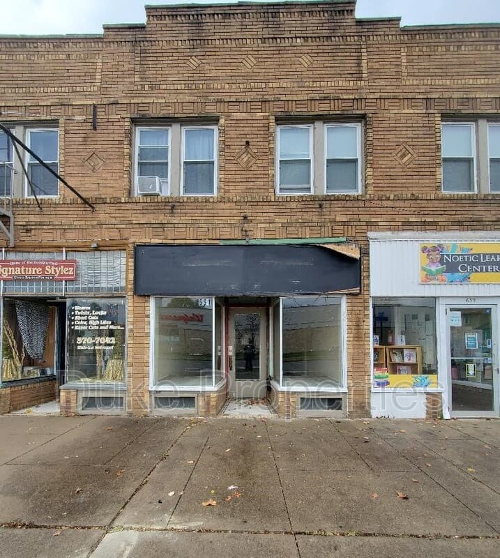 Rochester House: 661 Thurston Road