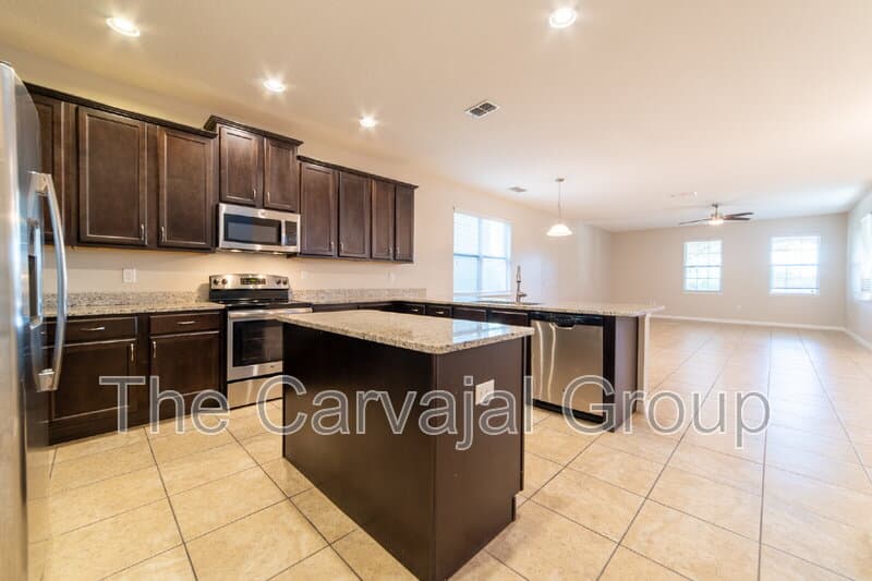 Windermere House: 13762 Summer Harbor Court