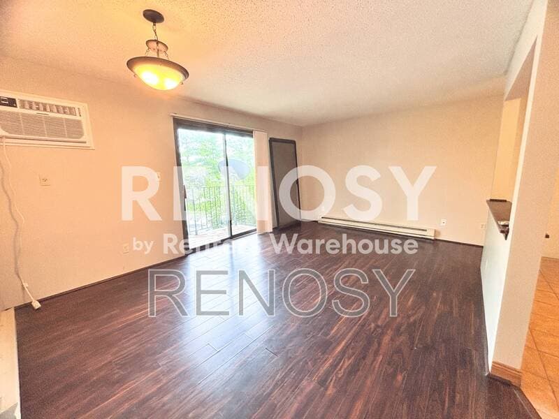 West Des Moines Condo: 1831 Fuller Road