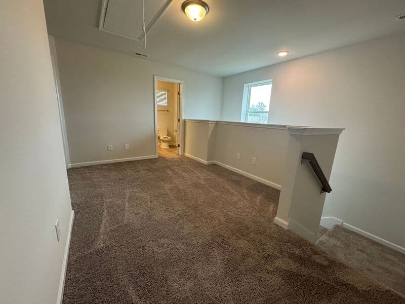 Madison House: 102 Daymark Drive