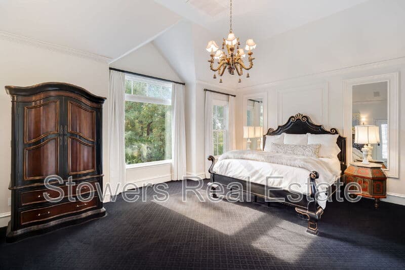 Danville House: 4482 Deer Ridge Rd
