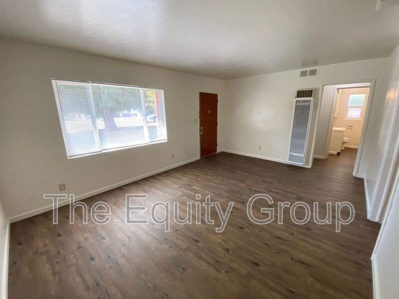 Visalia House: 1220 S Church Street