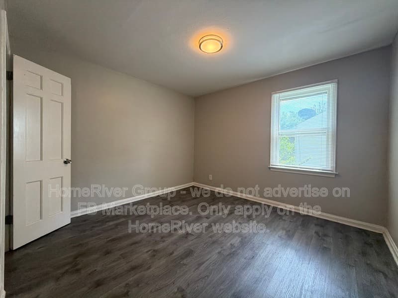Saint Louis House: 10116 Cloverdale Dr