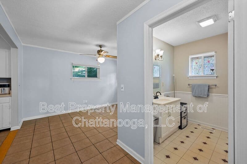 Soddy Daisy House: 9851 Millsaps St