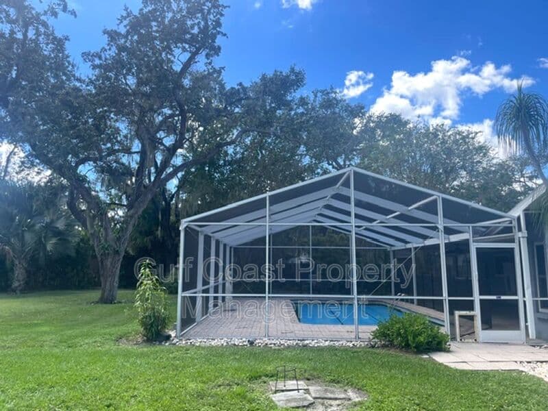 Sarasota House: 3737 Kingswood Dr