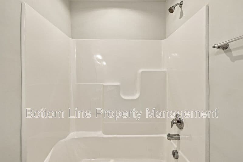 Durham Townhome: 5811 Woodlawn Dr