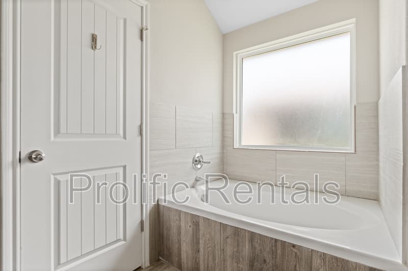 Killeen House: 6117 Verde Drive