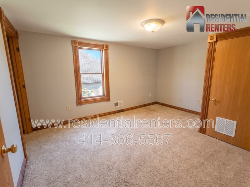 Milwaukee Condo: 2210 S Winchester Street