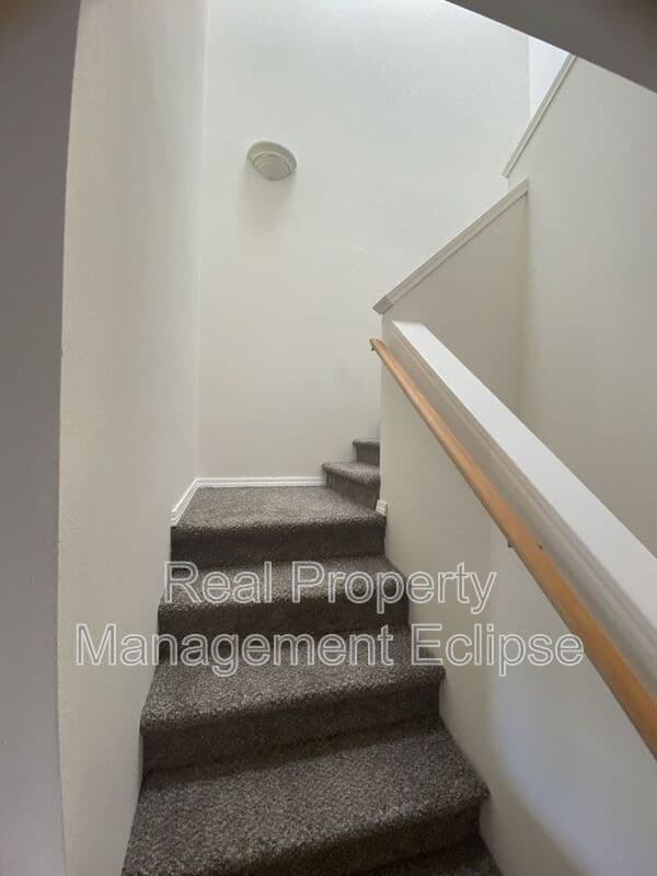 Seattle Condo: 2034 S Main St