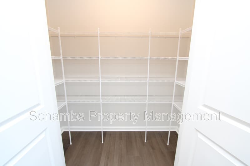 Apex Townhome: 510 Light Oak Way