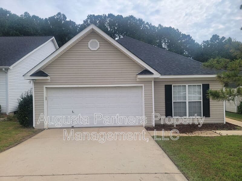 Evans House: 481 Connemara Trl
